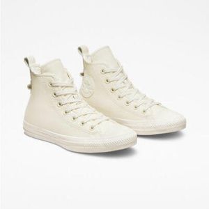 ❌SOLD❌New! Converse Chuck Taylor All Star Fleece Lined High Top (size 8)
